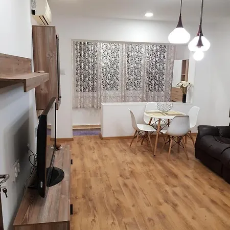 Апартамент Нощувки Бургас Apartment